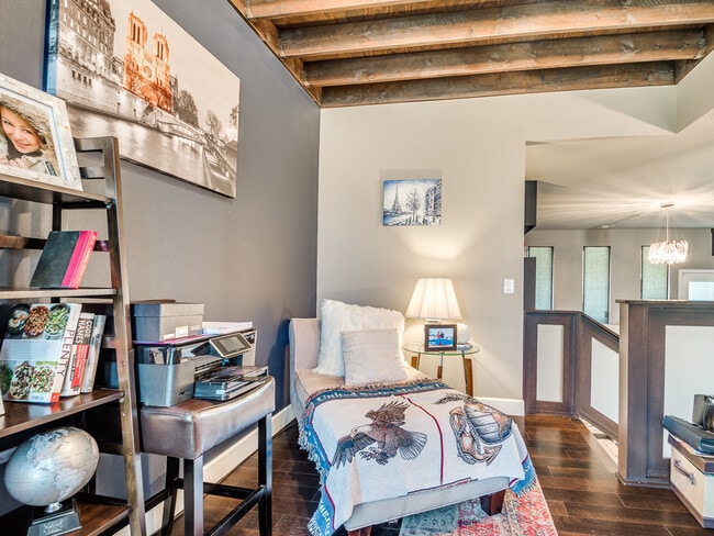 Building Photo - Modern 3 Bedroom with  Lofted Office - All...