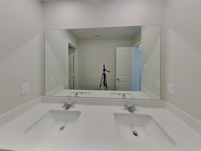 Building Photo - 22743 Terrazzo Dr