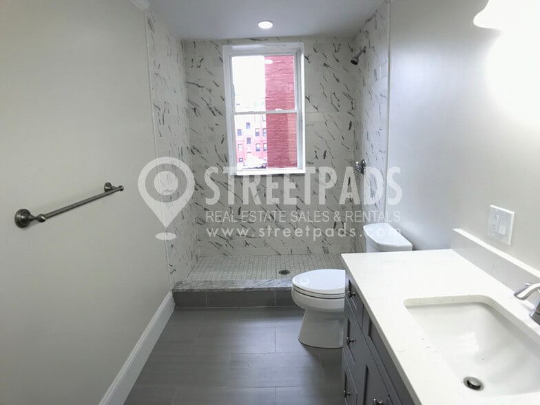 Building Photo - 201 Harvard Ave