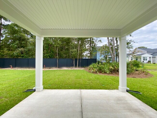 Building Photo - Brand New Single Family Home Just Minutes ...