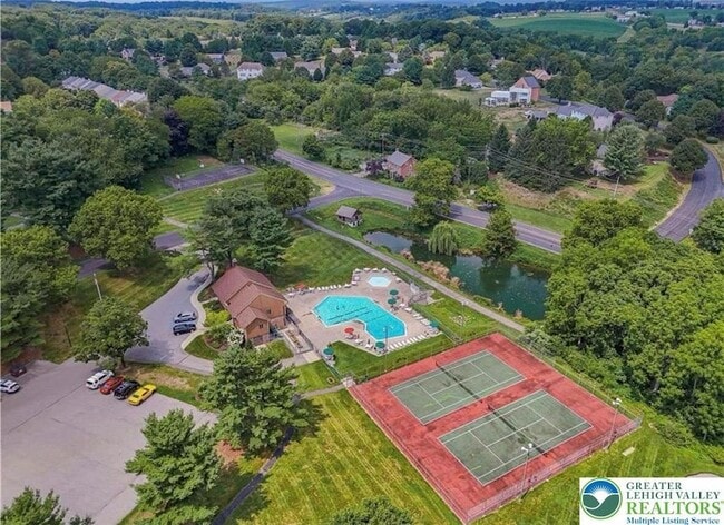 Building Photo - 8315 Countryside Ln