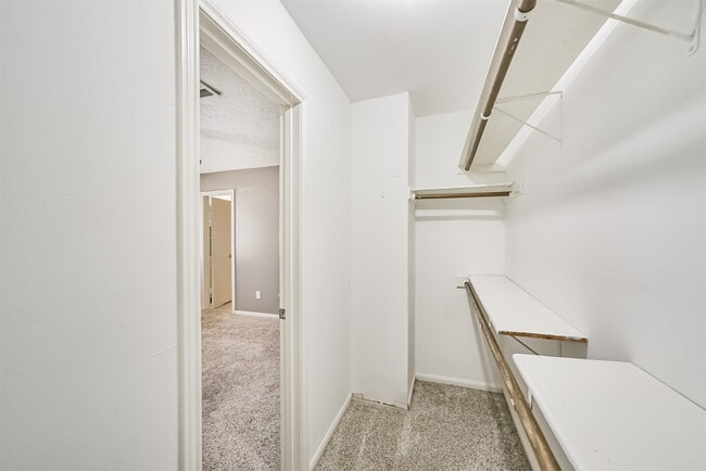 Building Photo - 12526 Chessington Dr