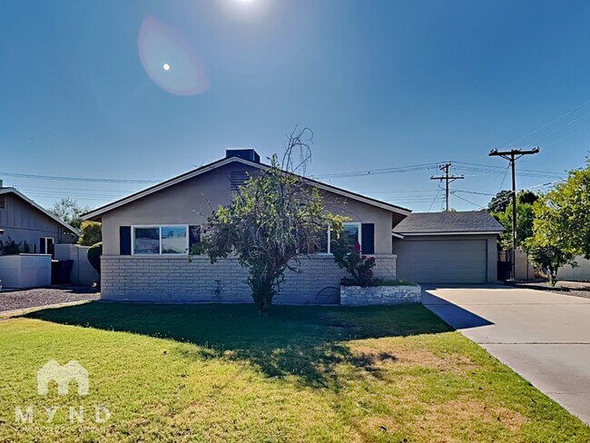 Primary Photo - 3037 N 81st St