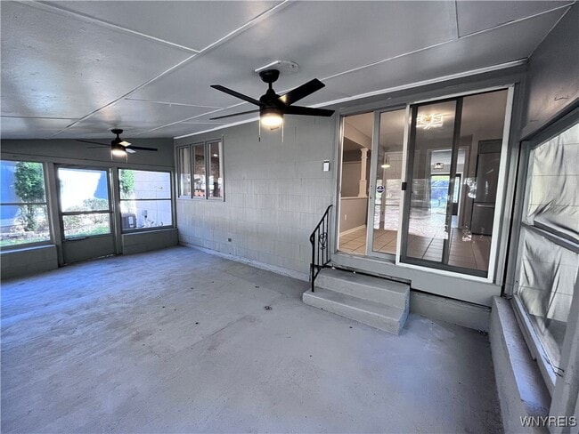 Building Photo - 306 Randwood Dr