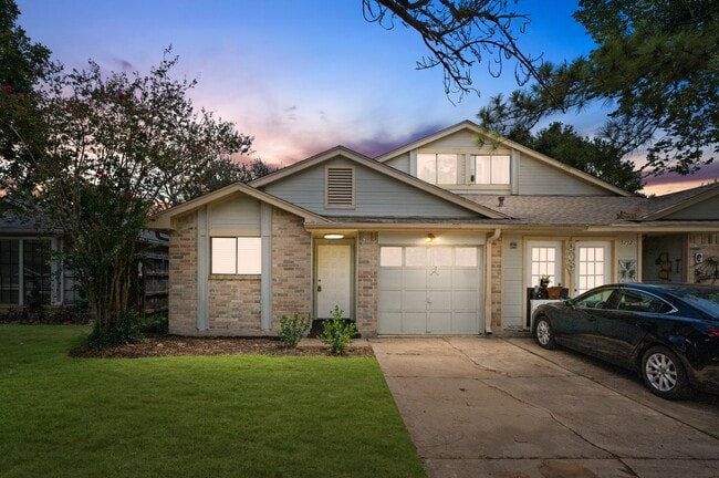Primary Photo - 5204 Beaverbrook Dr
