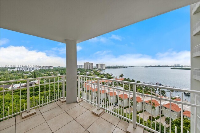 Building Photo - 4000 Towerside Terrace