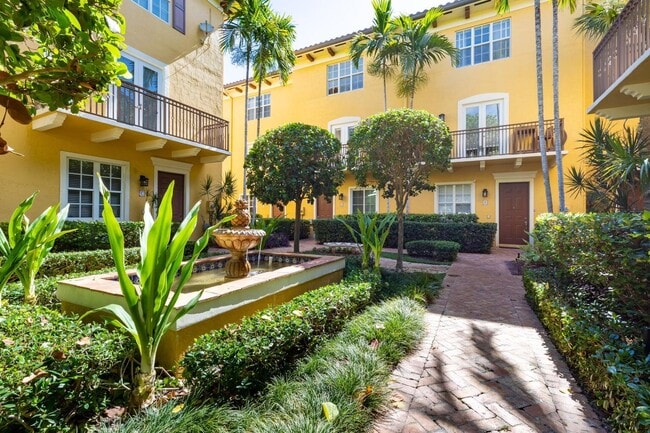 Building Photo - 72 SE 6th Ave