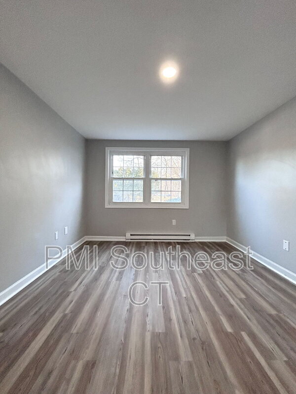 Building Photo - 120 Gallup Hill Rd