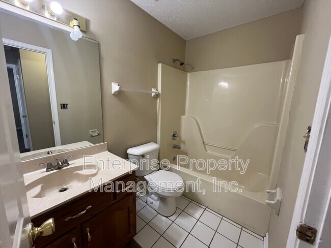 Building Photo - 3977 Angelace Cove