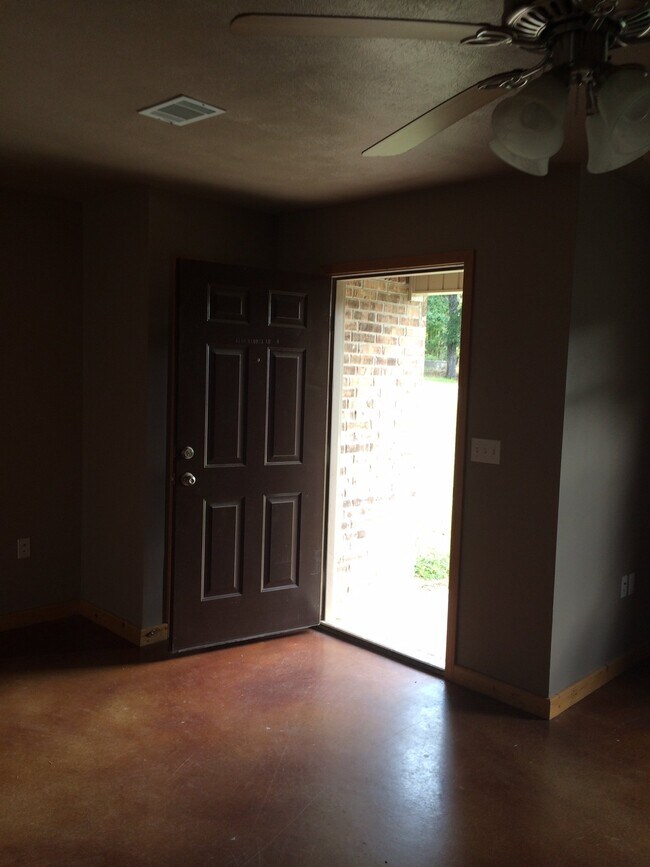 Building Photo - 4510 Maddox Rd