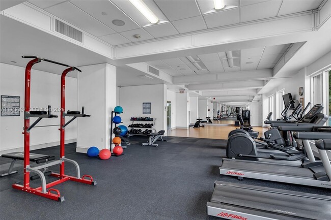 Building Photo - 2801 NE 183rd St