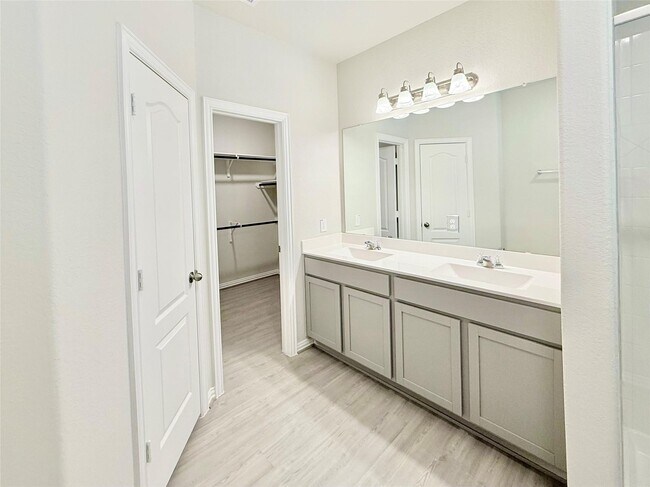 Building Photo - 22858 Ephesus Ave