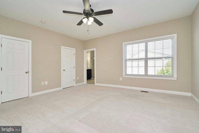 Building Photo - 1598 Kinnaird Terrace NE