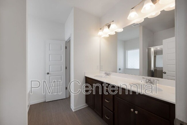 Building Photo - 3834 Clarington Dr