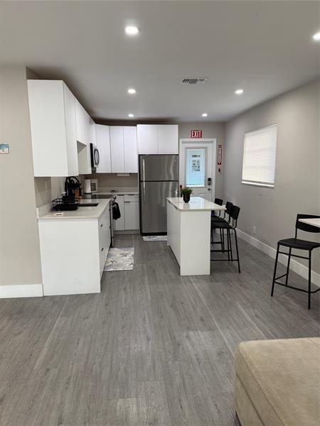 Building Photo - 827 SW 29th St