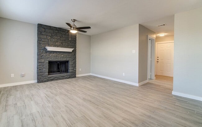 Building Photo - 1205/1207 Gregory Ln