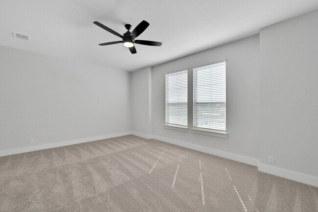 Building Photo - Beautiful 4 Bedroom New Construction Luxur...