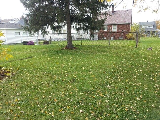 Building Photo - 3BDRM HOUSE FOR RENT