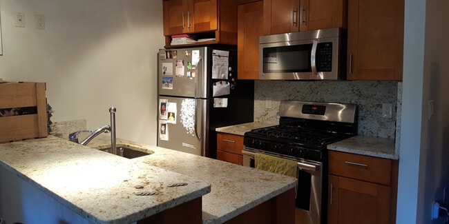 Interior Photo - The Elmwood Village Apartments
