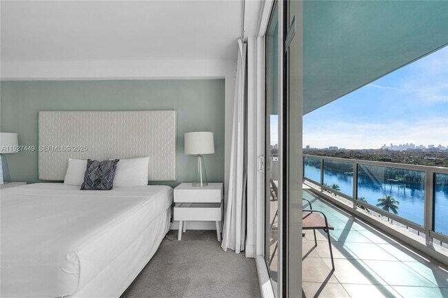 Building Photo - 5101 Collins Ave