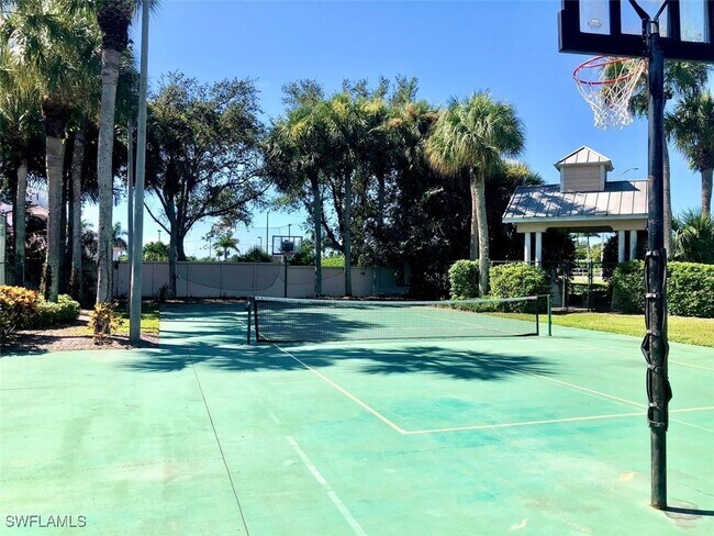 Building Photo - 2518 Sailors Way