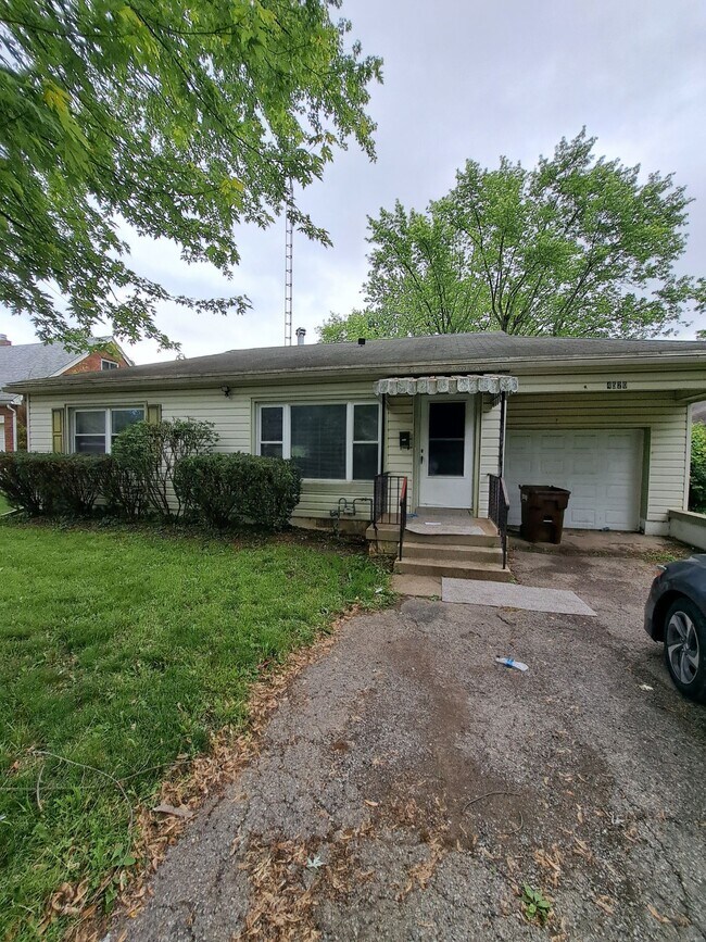 Primary Photo - 4520 Rosemary Ave.