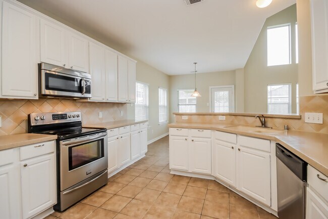 Building Photo - 9410 Mustang Park Ct