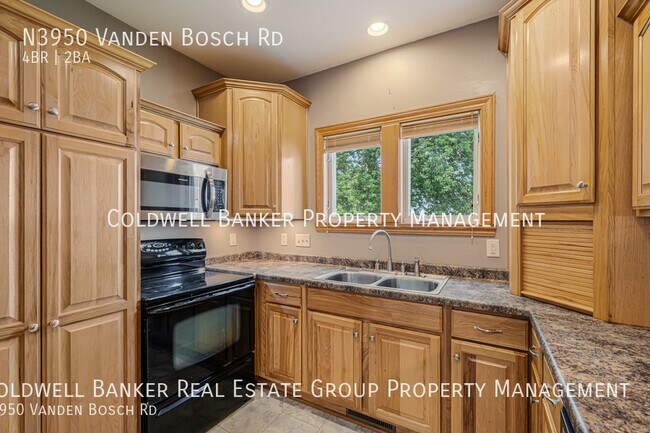 Building Photo - N3950 Vanden Bosch Rd