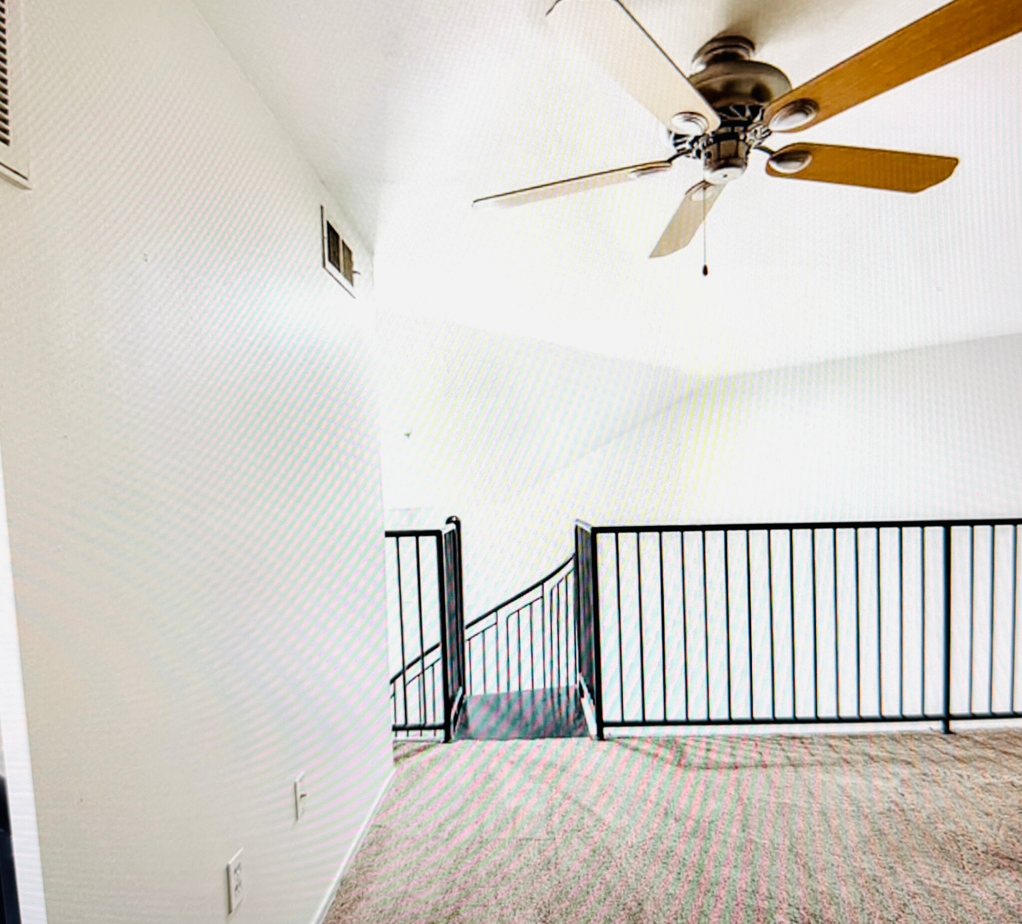 Upstairs Loft - 1701 E Colter St