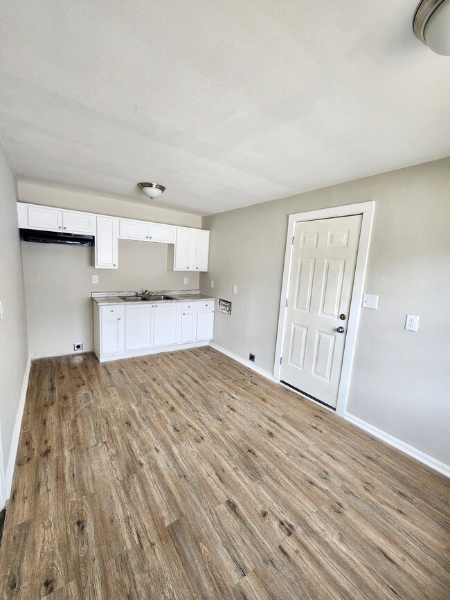 Building Photo - 2804 32nd Way SW