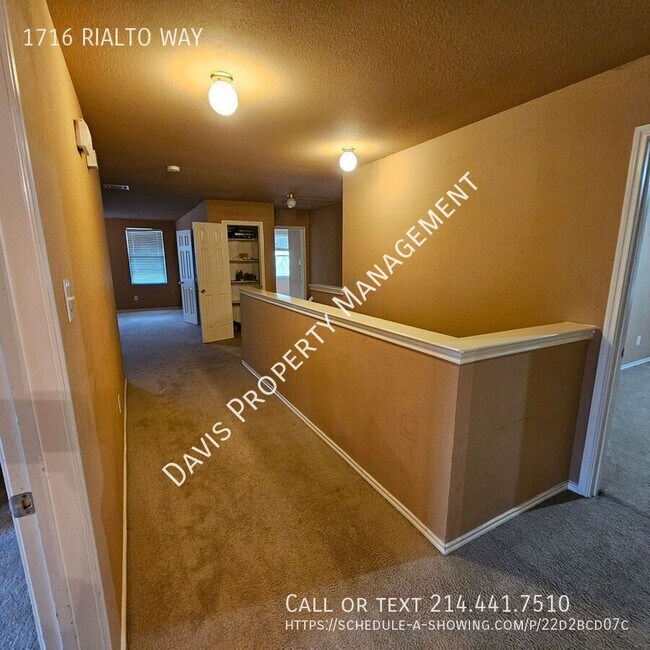 Building Photo - 1716 Rialto Way