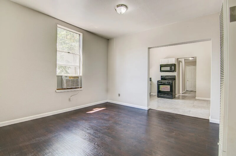 Building Photo - 3210 40th St