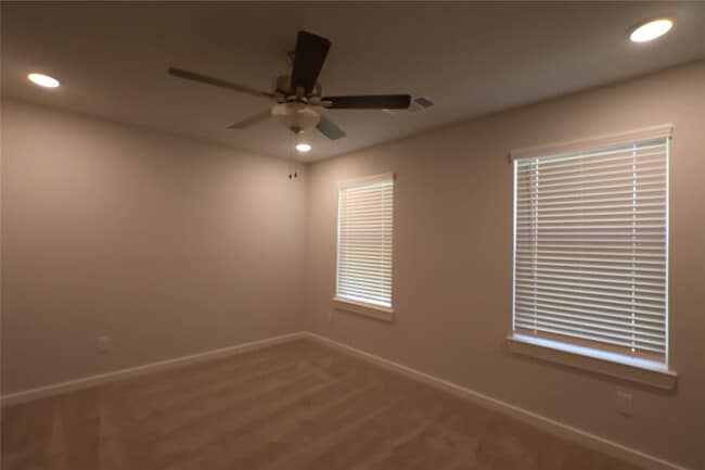 Building Photo - 8510 Blueberry Ash St