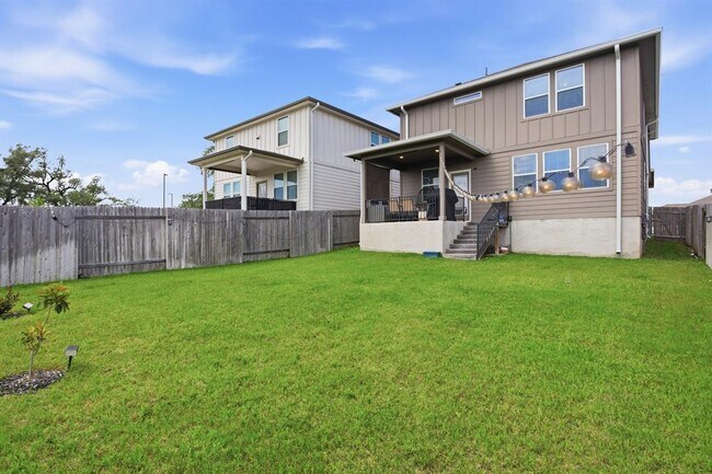 Building Photo - 514 Sun Grv Trl