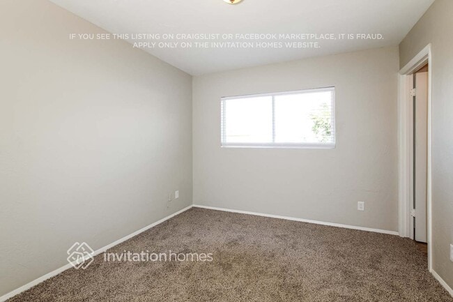 Building Photo - 12956 W Desert Ln