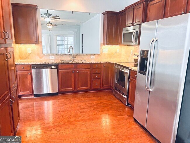 Building Photo - 130 Magic Lily Dr