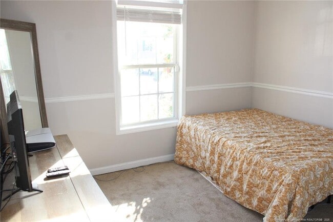 Building Photo - 209 Dolphin Dr