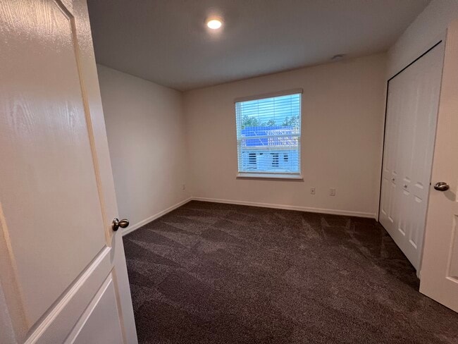 Building Photo - 3196 Penny Cove Ln