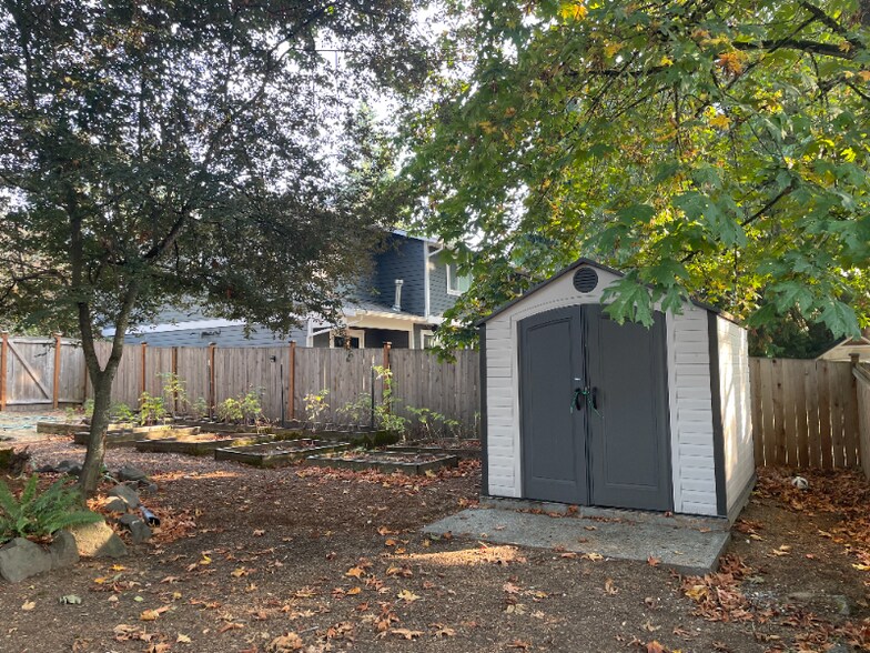 Building Photo - 10733 126th Pl NE