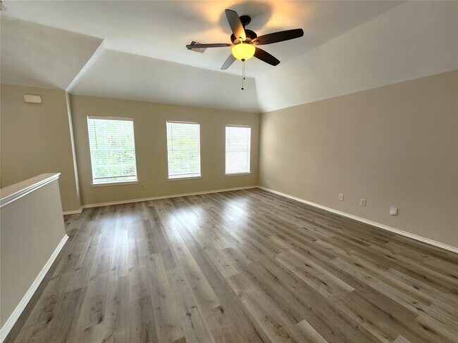 Building Photo - 13007 Balsam Lake Ct