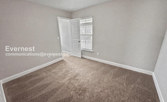 Building Photo - 136 Pitts Griffin Drive