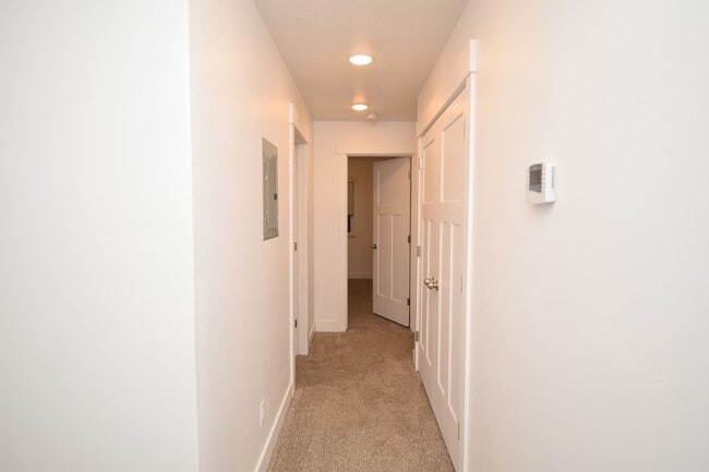 Building Photo - Beautiful 4 Bed Eagle Mountain Home, Near Parks & Lake!!