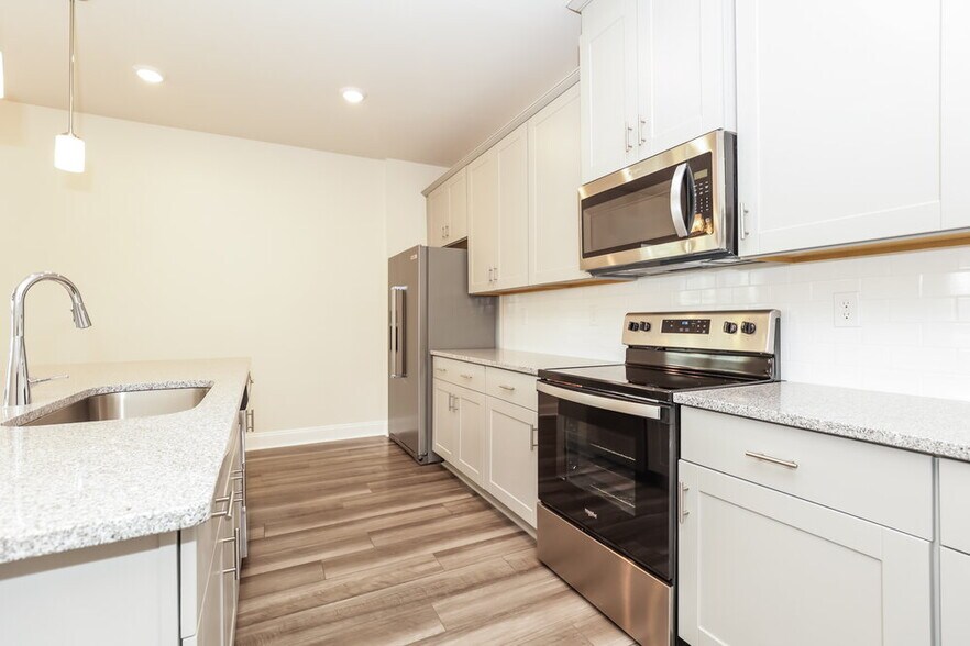 Building Photo - 1612 Espy Aly