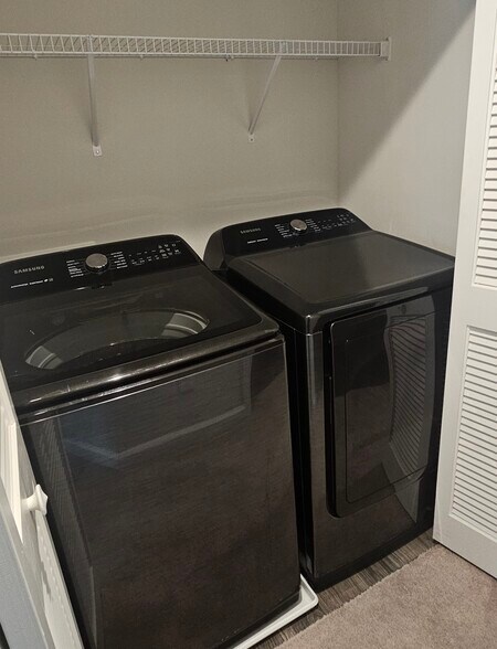 Laundry area in 3rd floor - 107 Brier Summit Pl