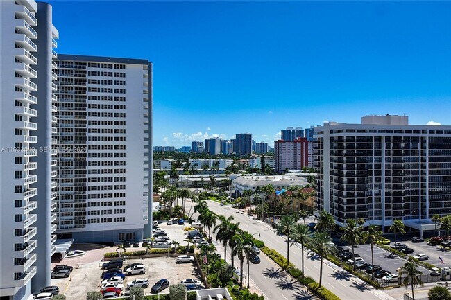Building Photo - 1980 S Ocean Dr