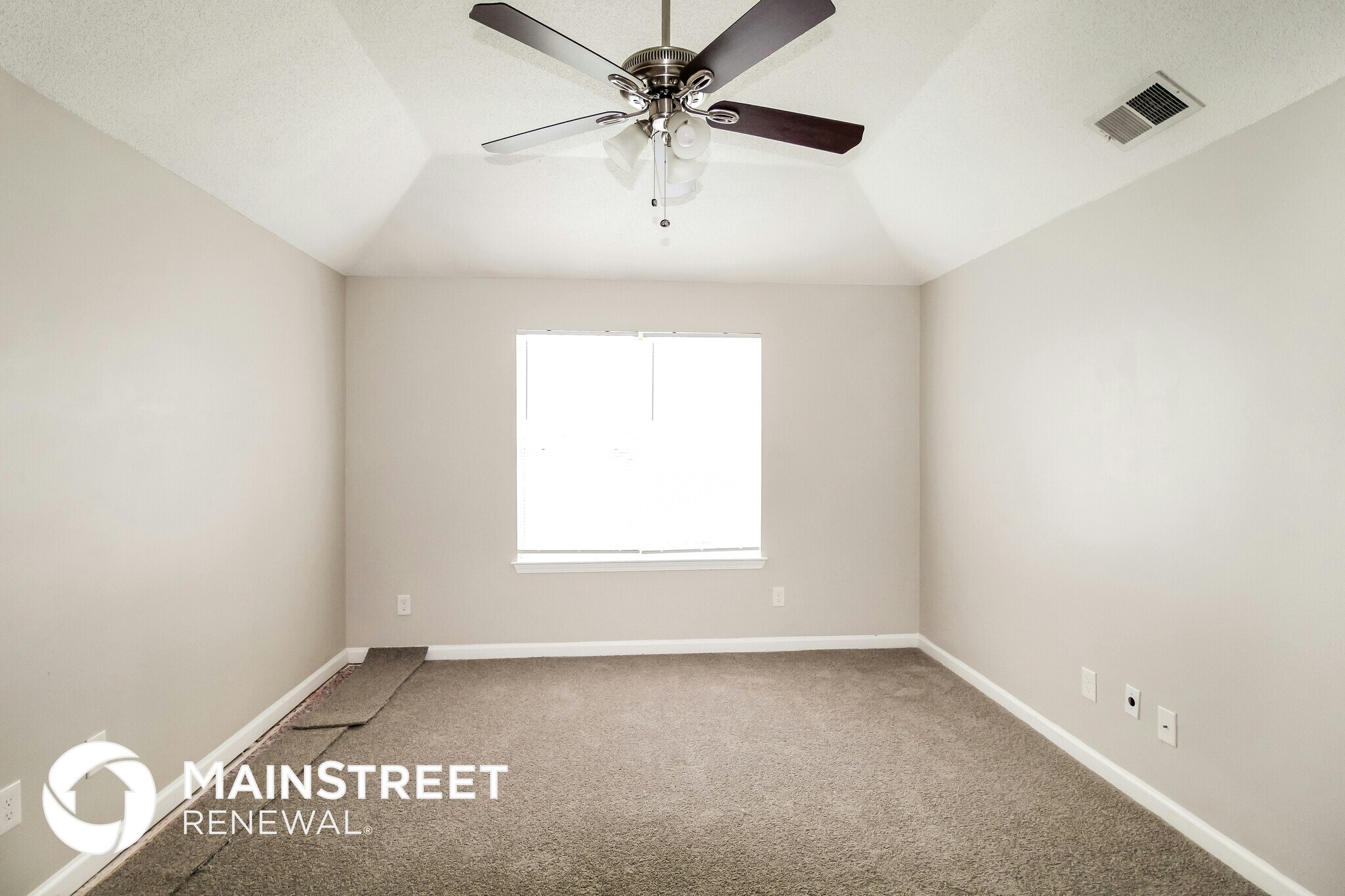 Building Photo - 4240 Ward Bluff Dr