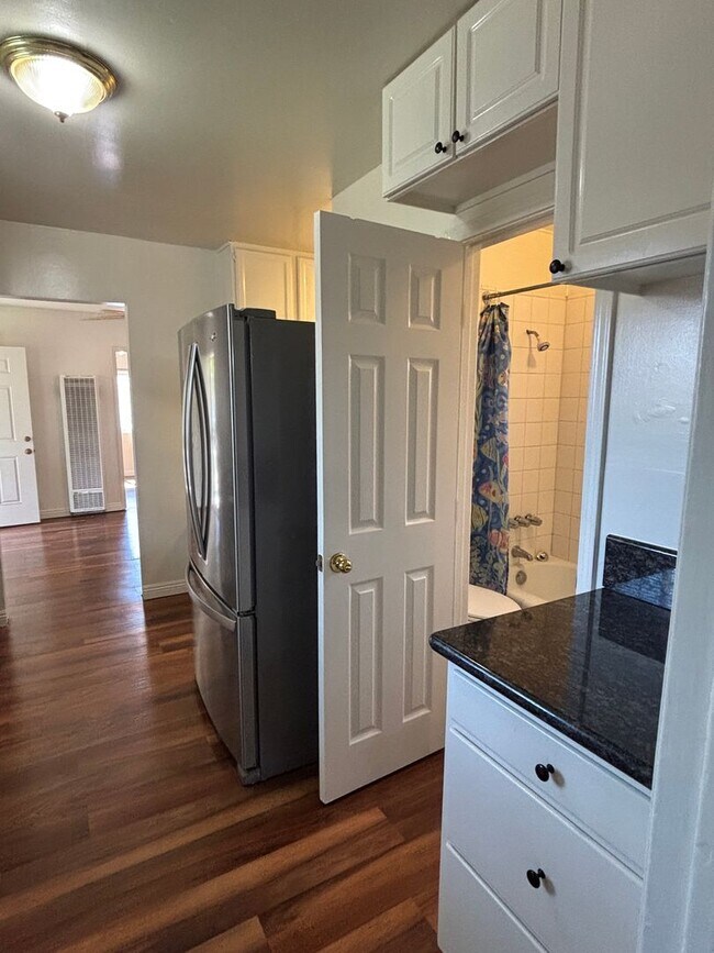 Building Photo - Bright & Spacious 2-Bedroom Home with Private Patio in San Pedro