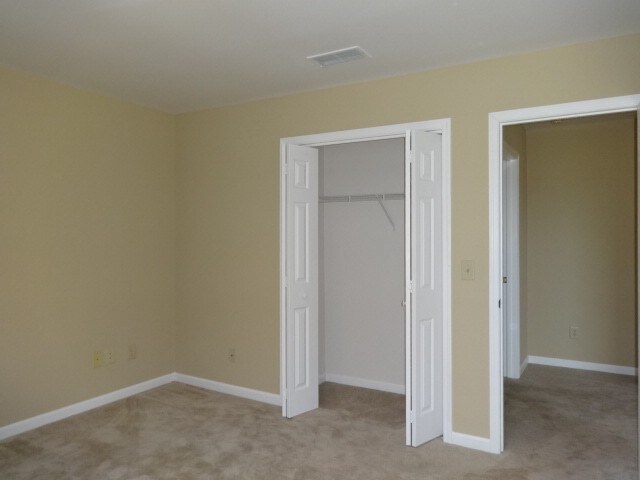 Building Photo - 2400 Brookstone Pl
