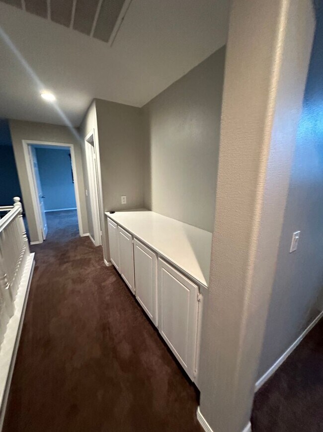 Building Photo - Nice Home For Rent