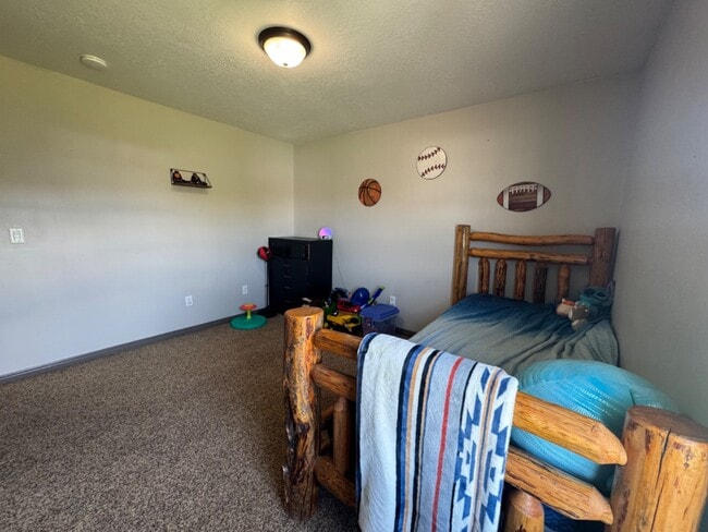 Building Photo - 3261 S 1500 W